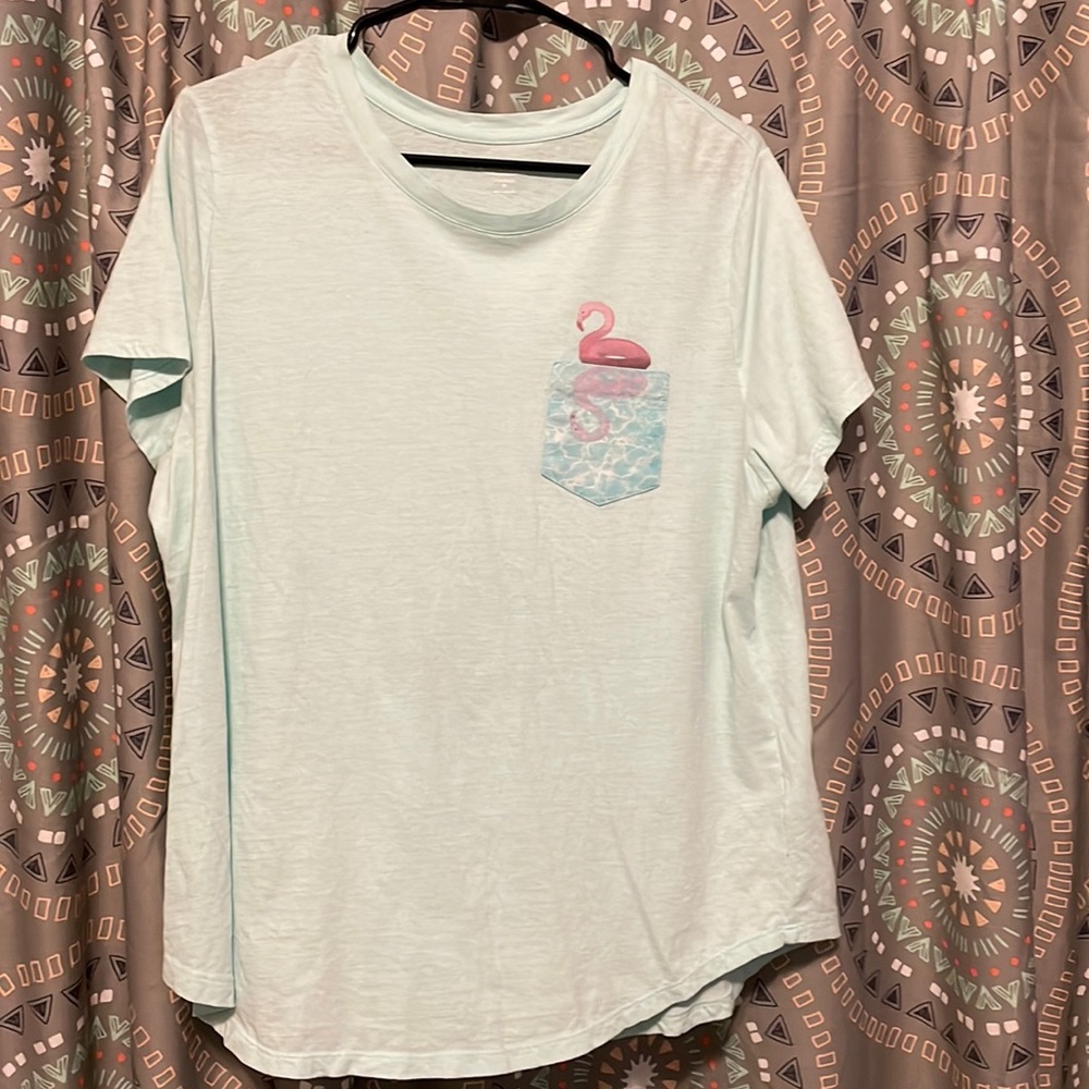 Old navy short sleeve pocket tee